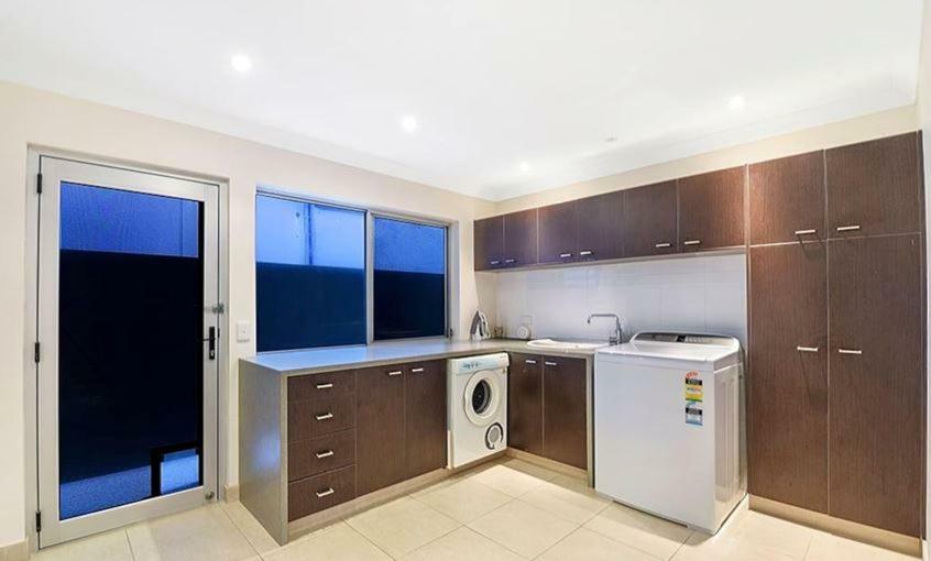 Beachfront Beauty! Gold Coast Extérieur photo
